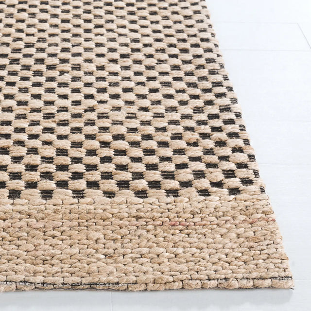 Safavieh Natural Fiber 4'-0" x 6'-0" Rug in Beige / Black