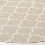Safavieh Montauk 6'-0" x 6'-0" Rug in Grey / Ivory