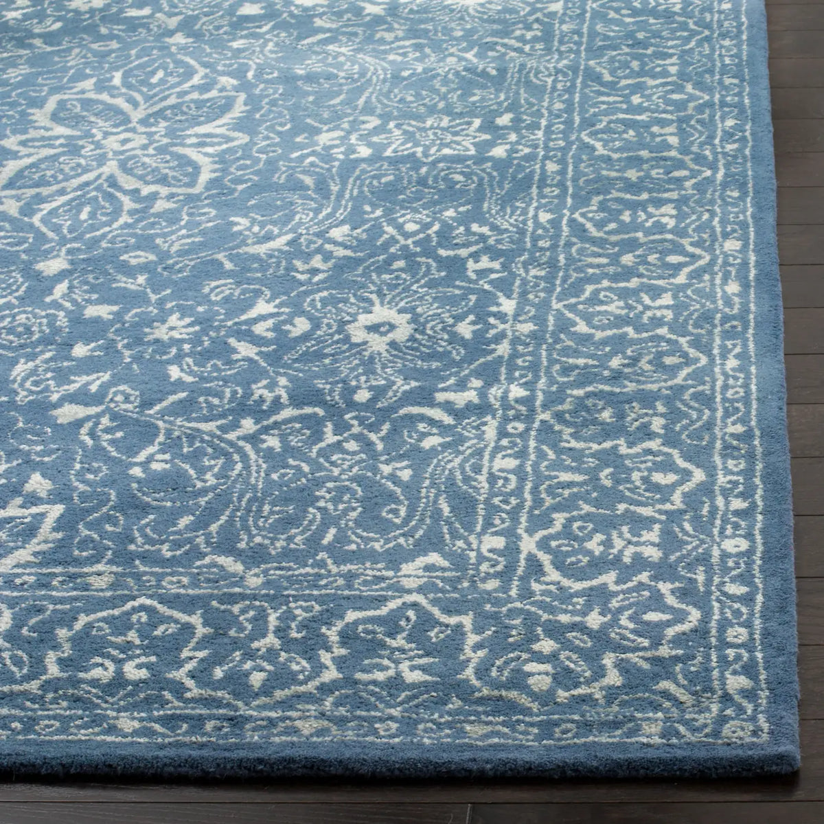 Safavieh Glamour 4'-0" x 6'-0" Rug in Grey / Blue