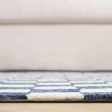 Safavieh Martha Stewart 4'-0" x 6'-0" Rug in Blue / Ivory