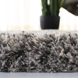 Safavieh Iceland Shag 4'-0" x 6'-0" Rug in Grey / Dark Grey
