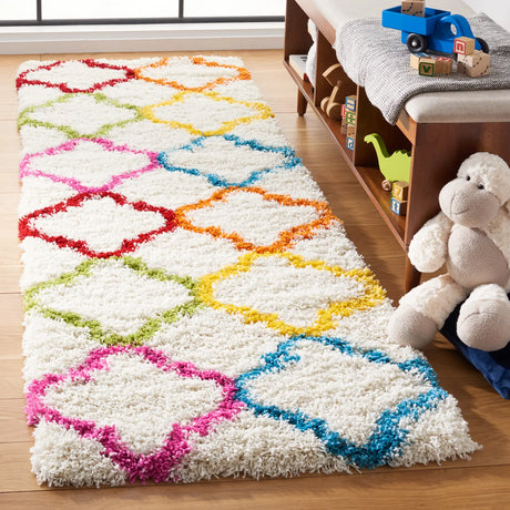 Safavieh Sgk-Shag Kids 2'-3" x 7'-0" Rug in Ivory / Multi