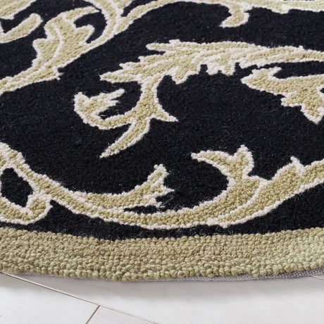 Safavieh Chelsea 5'-6" x 5'-6" Rug in Black