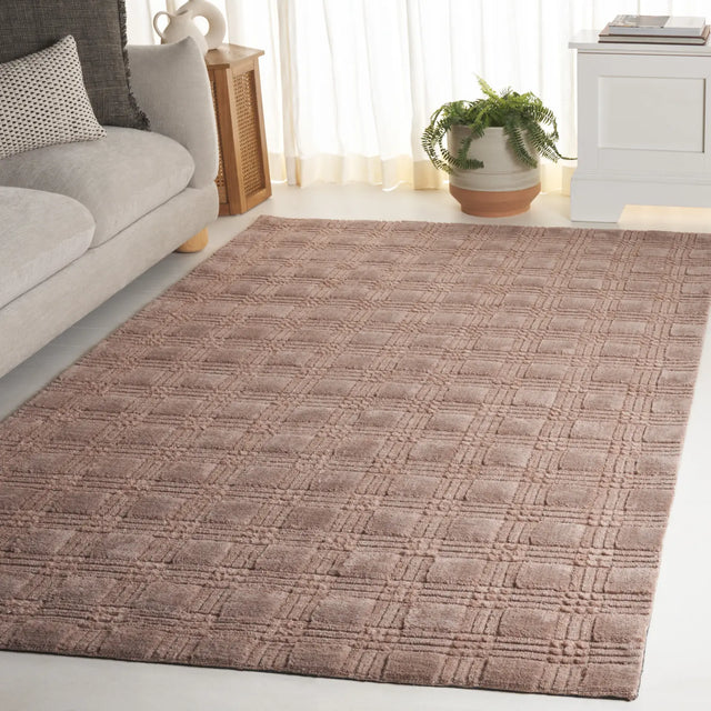 Safavieh Genre 4'-0" x 6'-0" Rug in Brown