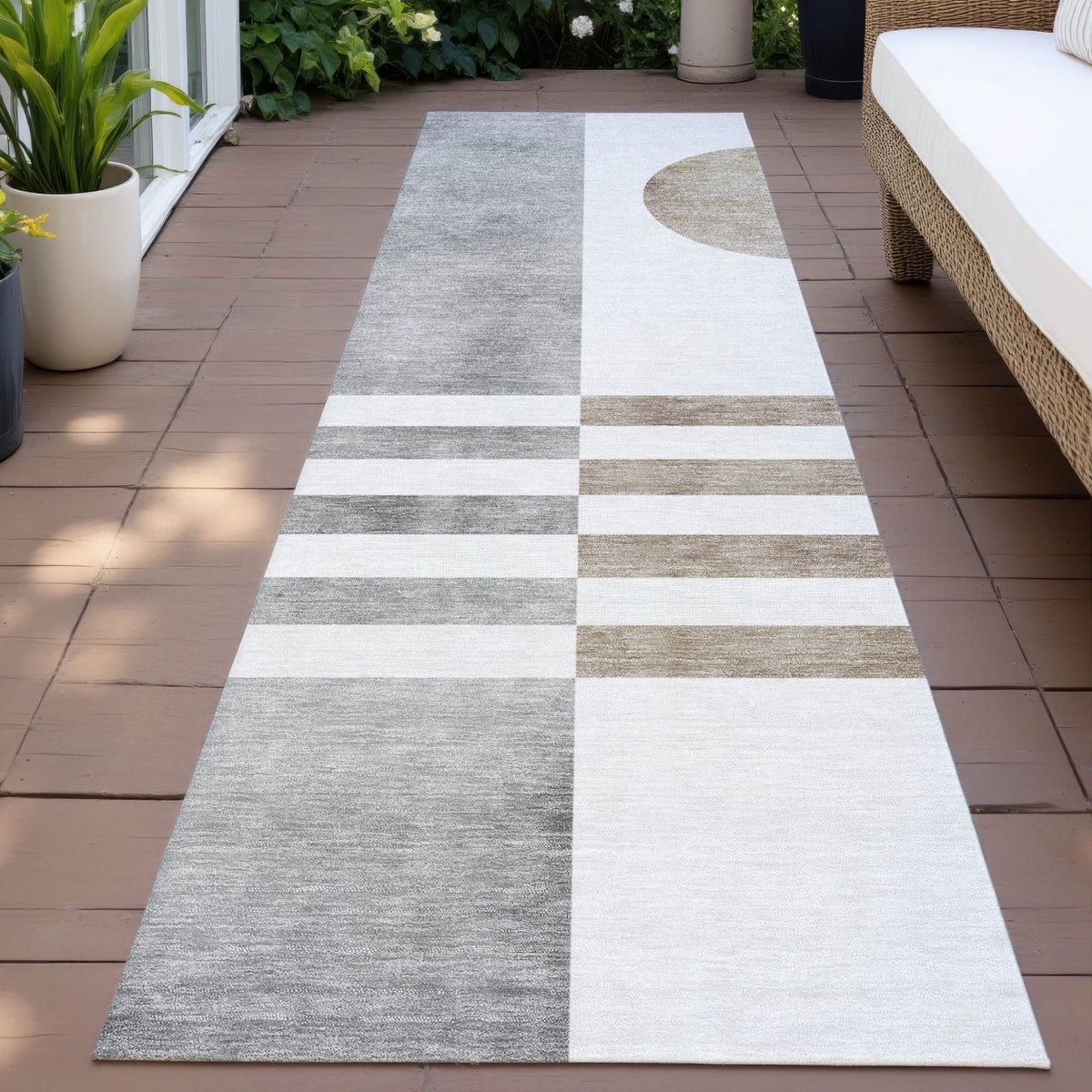 Addison Chantille ACN2131 Geometric Machine Made Transitional Ivory Rug