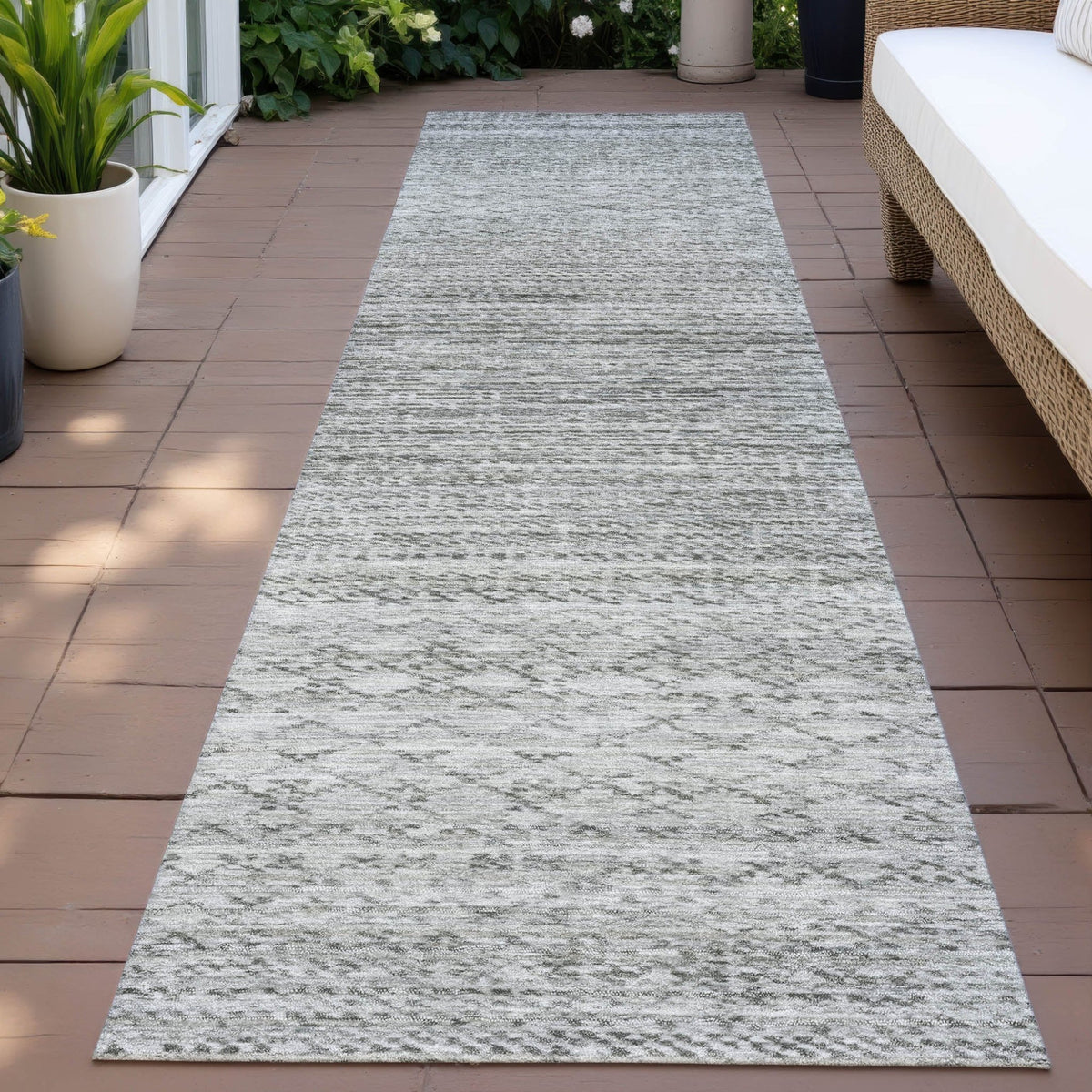Addison Chantille ACN2150 Stripes Machine Made Transitional Gray Rug