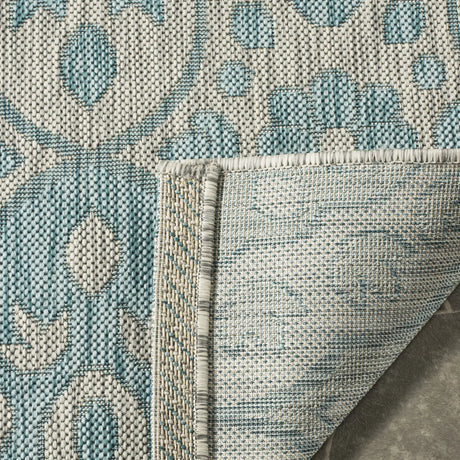 Safavieh Martha Stewart 5'-3" x 7'-7" Rug in Grey / Aqua