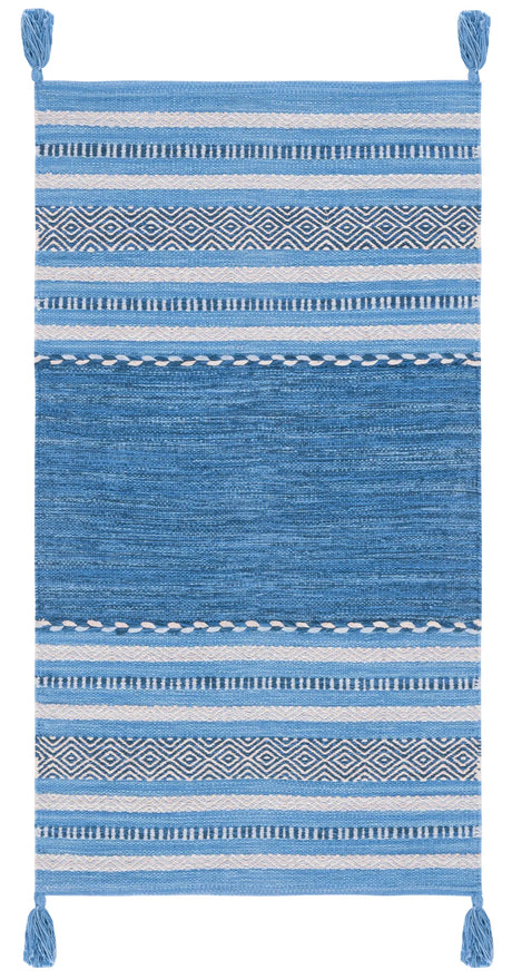 Safavieh Montauk 2'-3" x 4'-0" Rug in Blue / Grey