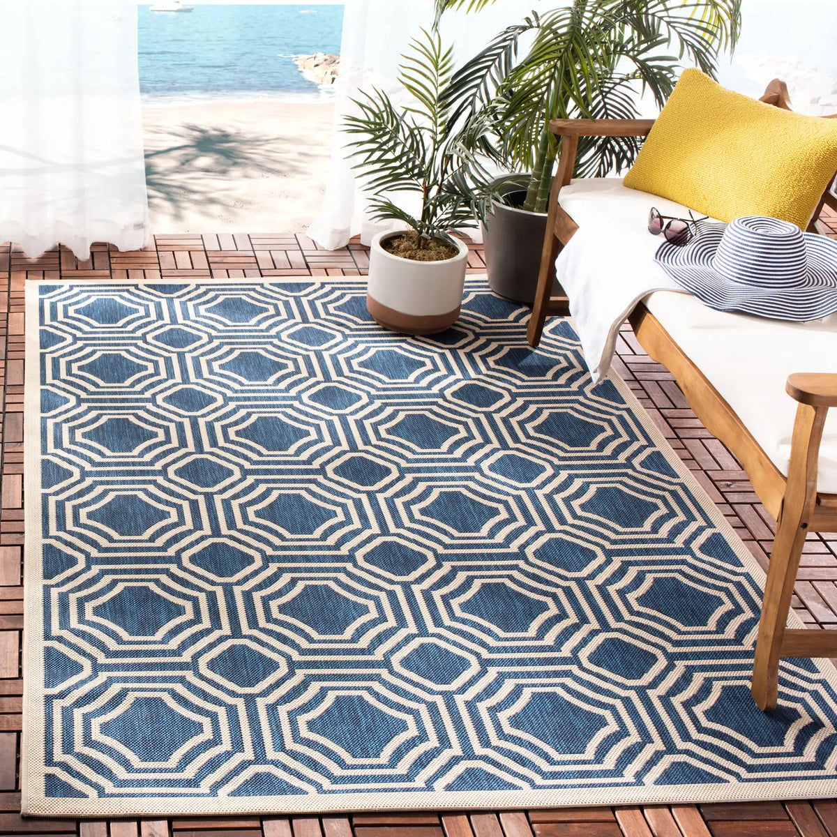 Safavieh Courtyard 4'-0" x 5'-7" Rug in Navy / Beige