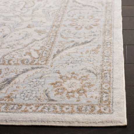 Safavieh Isabella 4'-0" x 6'-0" Rug in Cream / Beige