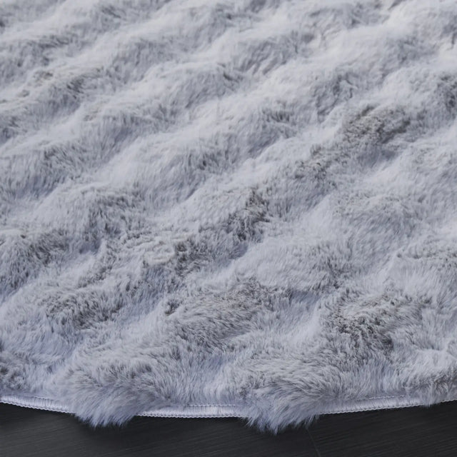 Safavieh Faux Rabbit Bubble 100 6'-0" x 6'-0" Rug in Grey