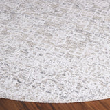 Safavieh Ebony 6'-0" x 6'-0" Rug in Grey / Ivory