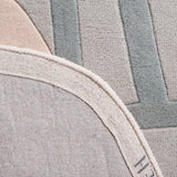 Safavieh Fifth Avenue 5'-0" x 8'-0" Rug in Ivory / Brown