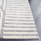 Safavieh Audrey 4'-0" x 6'-0" Rug in Grey / Ivory