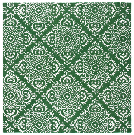 Safavieh Chatham 7'-0" x 7'-0" Rug in Green / Ivory