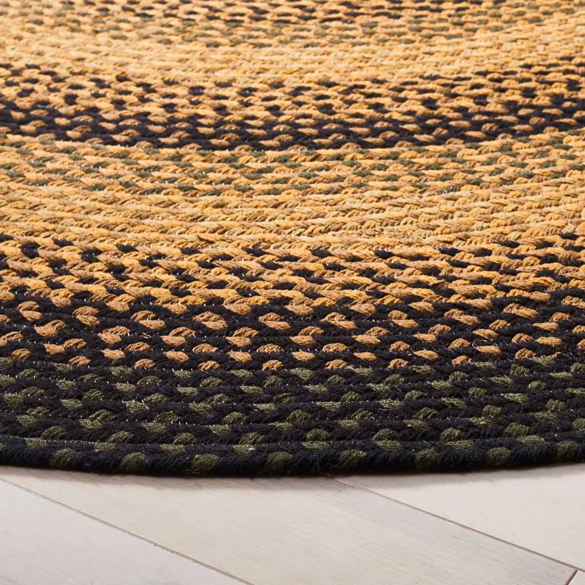 Safavieh Braided 5'-0" x 5'-0" Rug in Gold / Sage