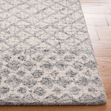 Safavieh Abstract 4'-0" x 6'-0" Rug in Grey / Ivory