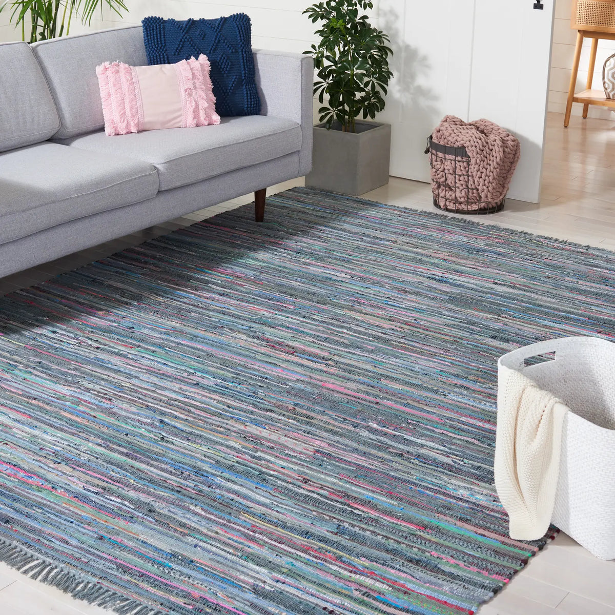 Safavieh Rag Rug 10'-0" x 14'-0" Rug in Aqua / Multi