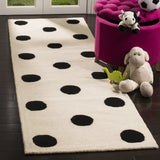 Safavieh Safavieh Kids 2'-6" x 8'-0" Rug in Ivory / Black