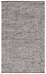 Safavieh Natura 4'-0" x 6'-0" Rug in Black / Ivory