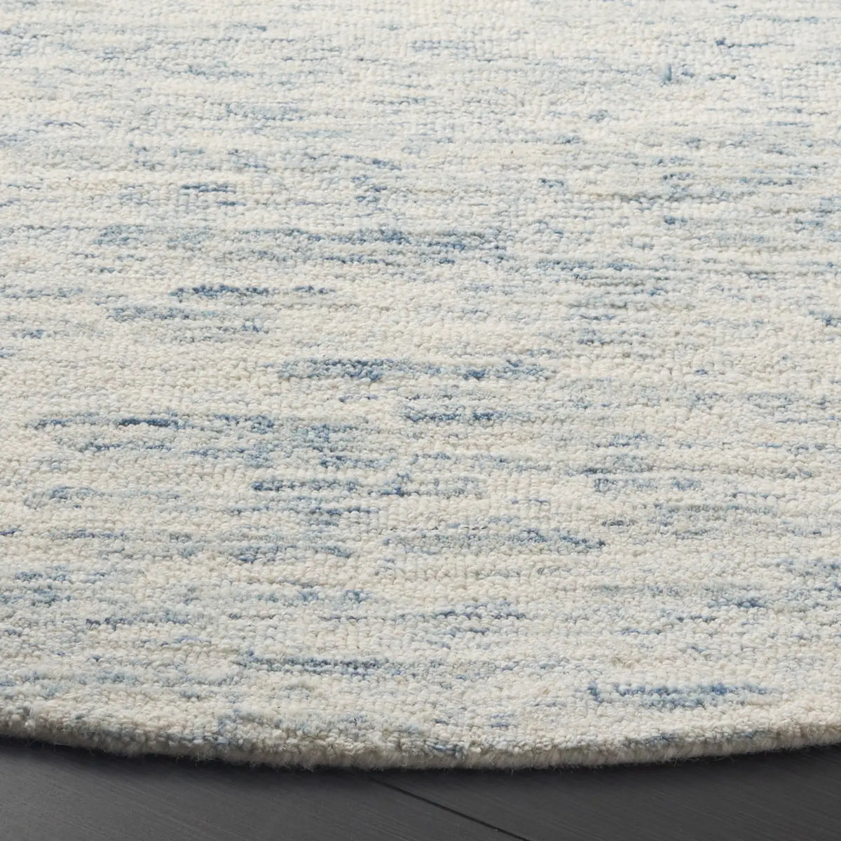 Safavieh Ebony 6'-0" x 6'-0" Rug in Ivory / Light Blue
