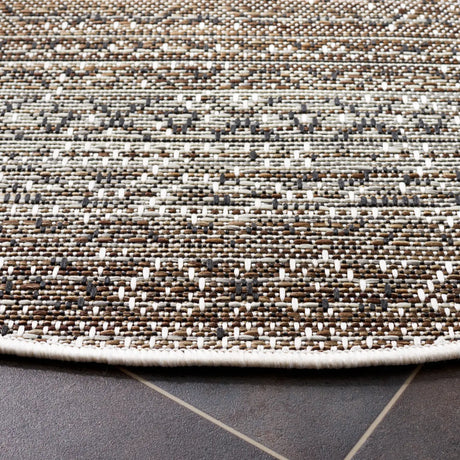 Safavieh Havana 6'-7" x 6'-7" Rug in Light Brown / Ivory