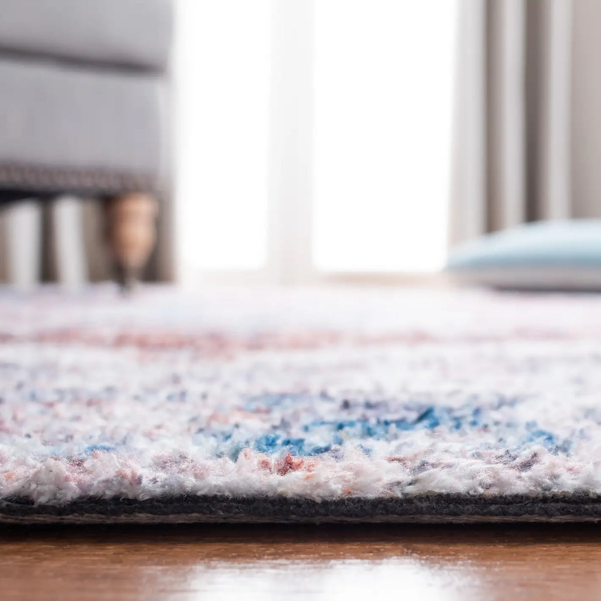 Safavieh Classic Vintage 4'-0" x 6'-0" Rug in Rust / Blue