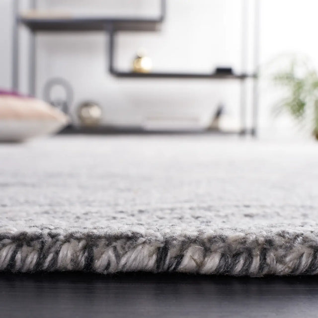 Safavieh Abstract 4'-0" x 6'-0" Rug in Dark Grey / Black