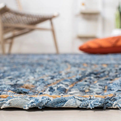 Safavieh Cape Cod 4'-0" x 6'-0" Rug in Blue / Natural