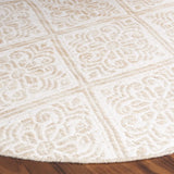 Safavieh Kilim 6'-0" x 6'-0" Rug in Gold / Ivory