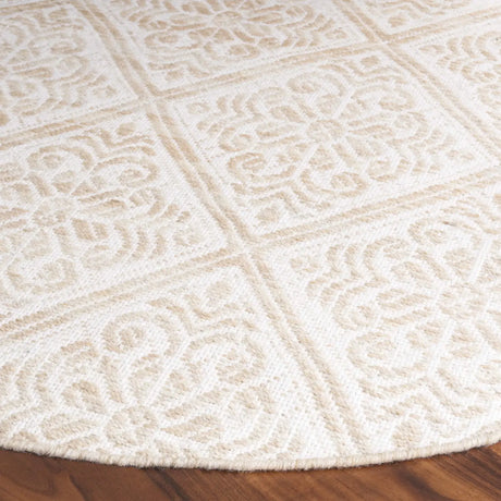 Safavieh Kilim 6'-0" x 6'-0" Rug in Gold / Ivory