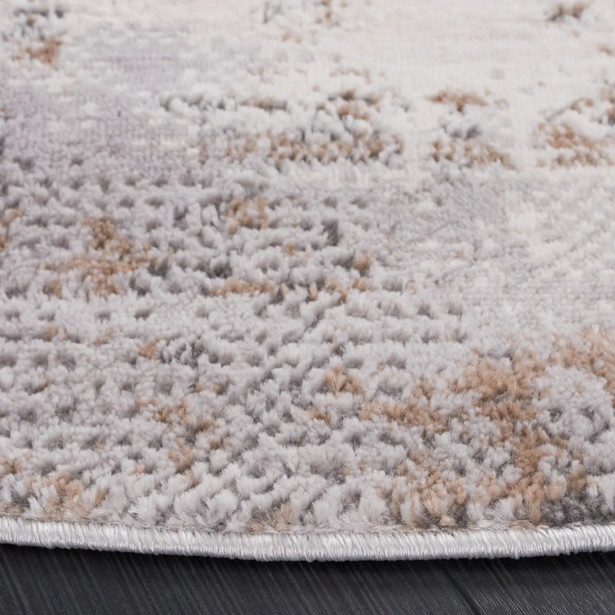 Safavieh Eternal 6'-7" x 6'-7" Rug in Grey / Beige