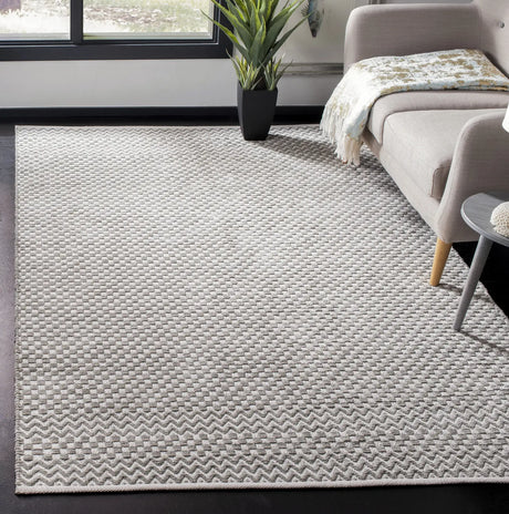 Safavieh Boston 4'-0" x 6'-0" Rug in Grey
