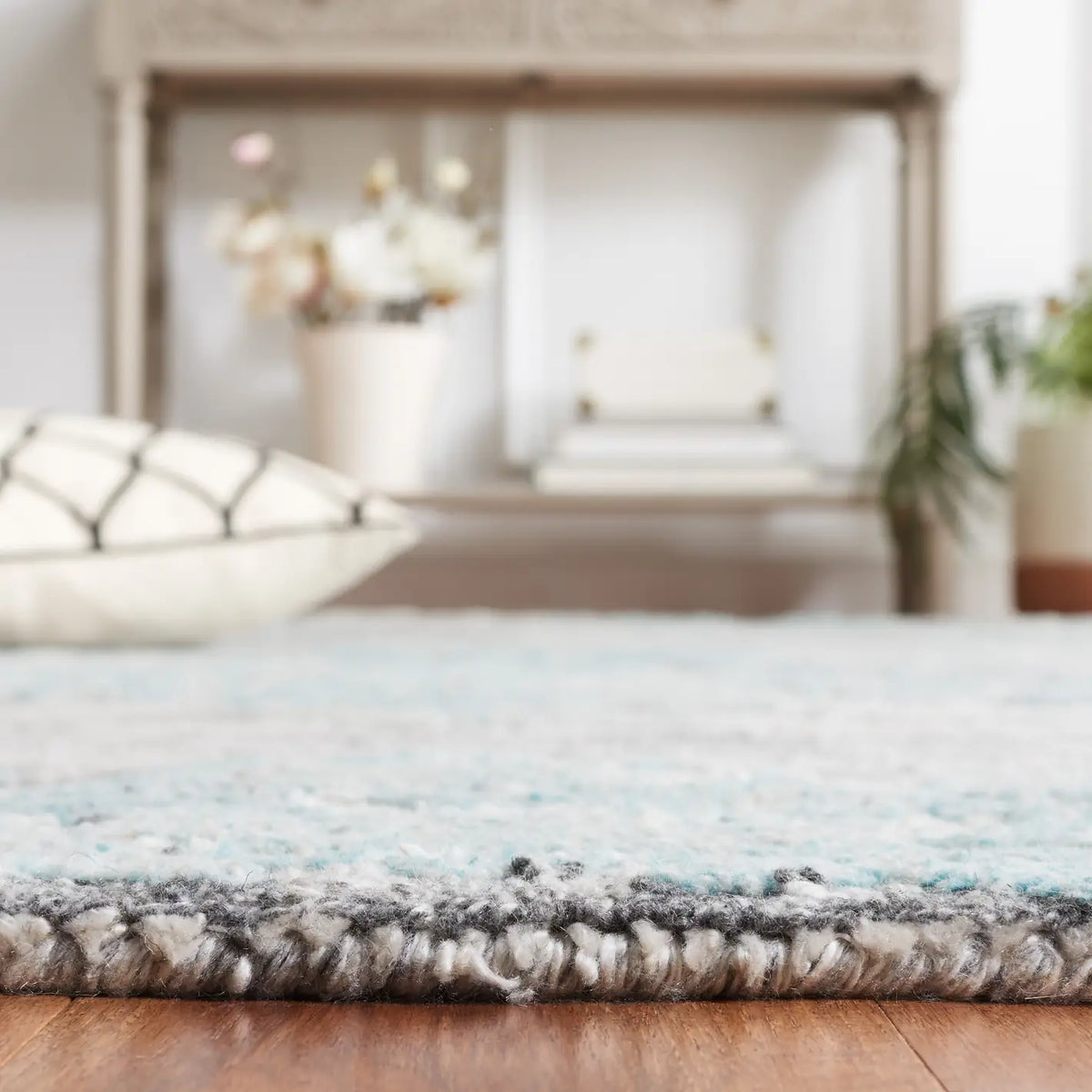 Safavieh Marquee 4'-0" x 6'-0" Rug in Grey / Teal