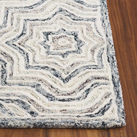 Safavieh Capri 4'-0" x 6'-0" Rug in Beige / Blue