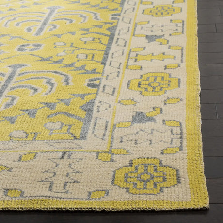 Safavieh Stone Wash 6'-0" x 9'-0" Rug in Yellow