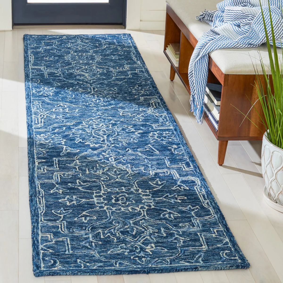 Safavieh Metro 2'-3" x 9'-0" Rug in Blue