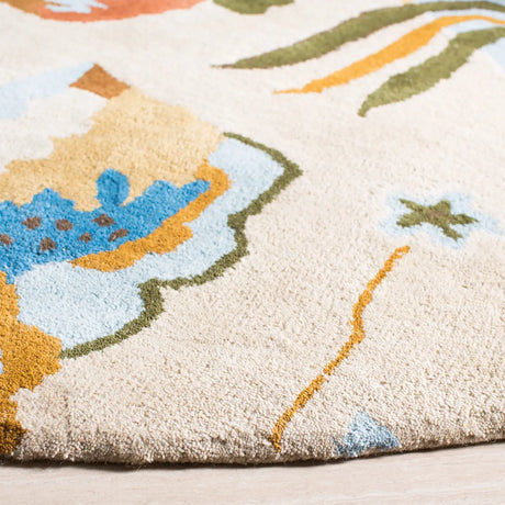 Safavieh Soho 6'-0" x 6'-0" Rug in Beige / Multi