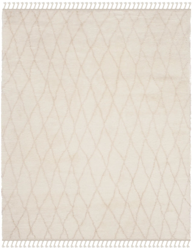 Safavieh Casablanca 8'-0" x 10'-0" Rug in Ivory / Beige