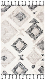 Safavieh Kenya 5'-0" x 8'-0" Rug in Grey / Black