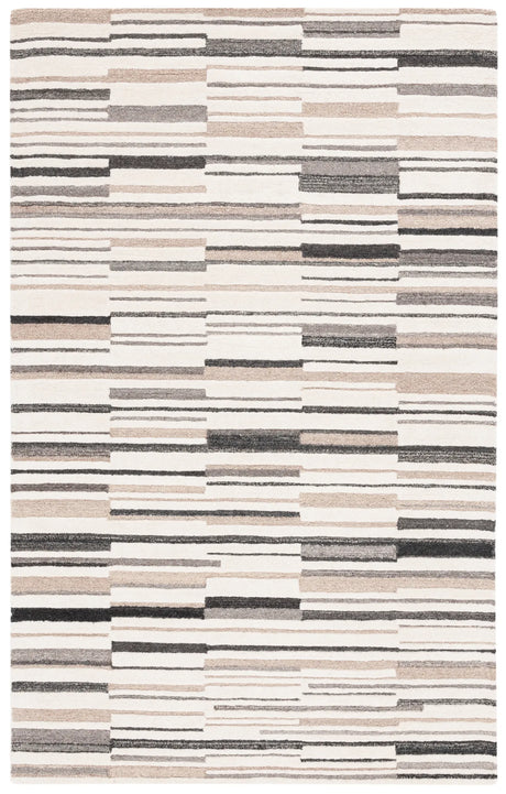 Safavieh Fifth Avenue 4'-0" x 6'-0" Rug in Ivory / Grey