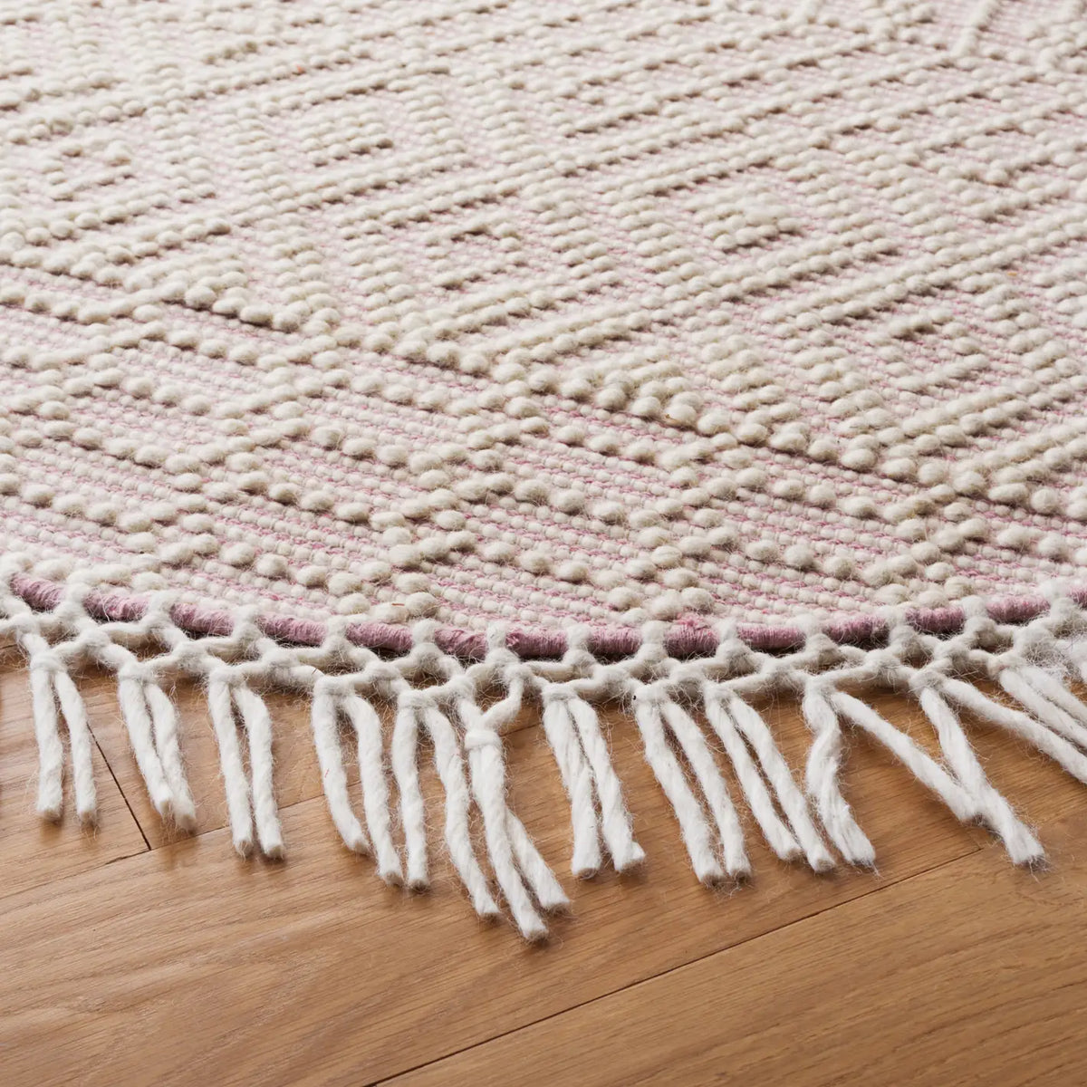 Safavieh Natura 6'-0" x 6'-0" Rug in Ivory / Pink