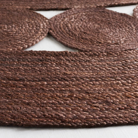 Safavieh Natural Fiber 7'-0" x 7'-0" Rug in Brown