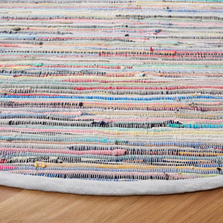 Safavieh Rag Rug 6'-0" x 6'-0" Rug in Grey / Multi