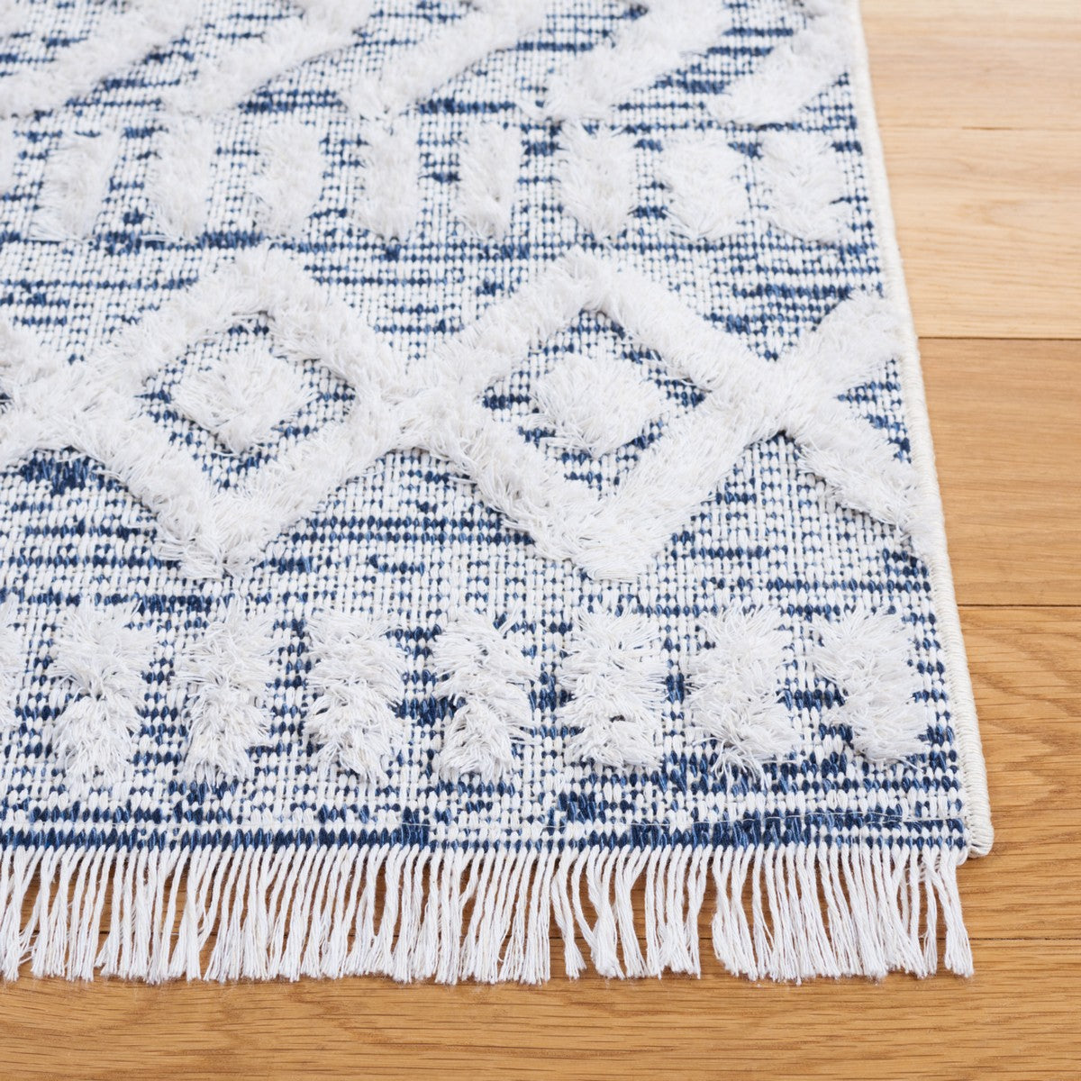 Safavieh Augustine Agt756M Ivory/Blue Area Rug