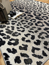 American Dakota Mafaldi Snow Leopard Silver Rug - 0729SLV234