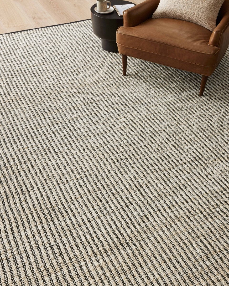 Angela Rose x Loloi Colton Con-02 Ivory/Black Rug.