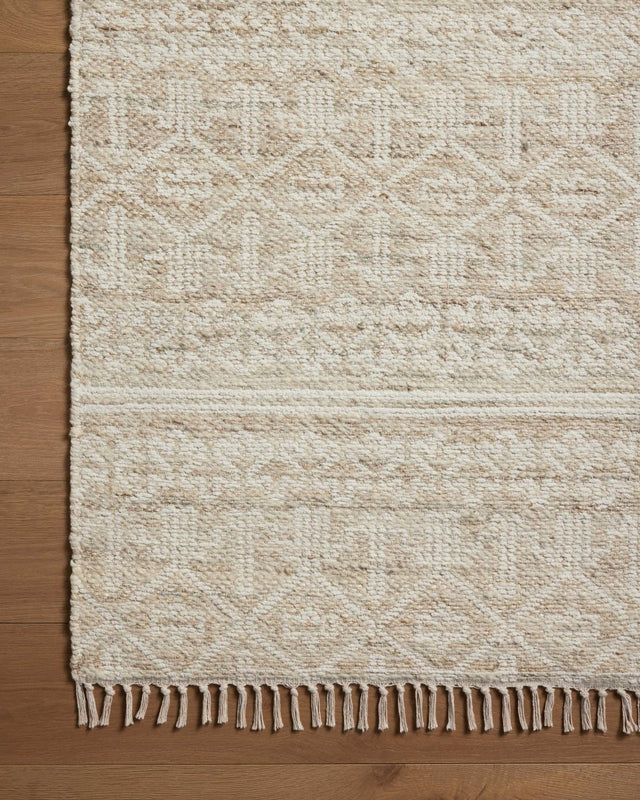 Angela Rose x Loloi Rivers Riv-03 Sand/Ivory Rug.