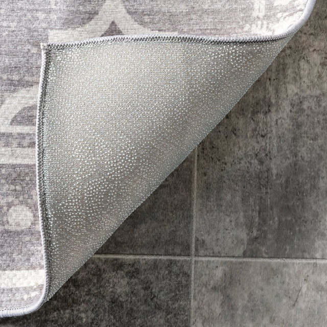 AreaRugs.com Machine Washable Wavaj Nwa1004B Gray Rug.