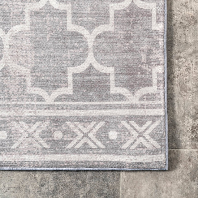 AreaRugs.com Machine Washable Wavaj Nwa1004B Gray Rug.